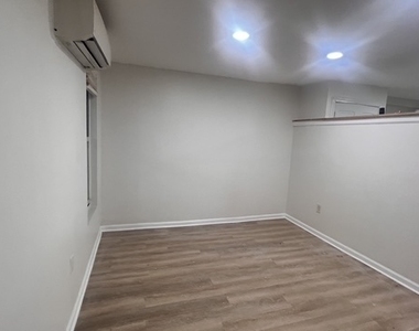 1195 St Marks Avenue - Photo Thumbnail 4