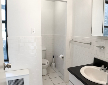 E 89 St - Photo Thumbnail 4