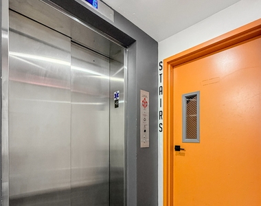 1312 Lincoln Place - Photo Thumbnail 18