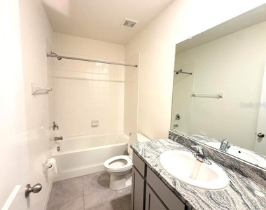 17234 Amber Aspen Way - Photo Thumbnail 10
