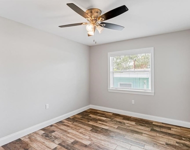 3792 Arkansas Avenue Ne - Photo Thumbnail 23