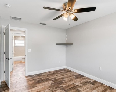 3792 Arkansas Avenue Ne - Photo Thumbnail 26