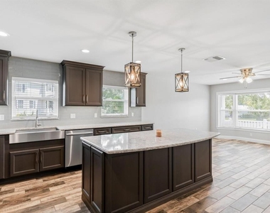 3792 Arkansas Avenue Ne - Photo Thumbnail 8