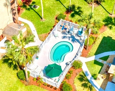 12760 Indian Rocks Road - Photo Thumbnail 4