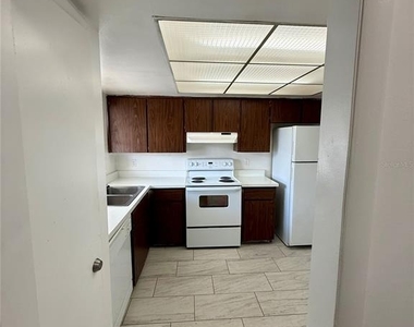 7047 Balboa Drive - Photo Thumbnail 2