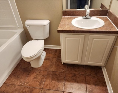 15924 Fishhawk Creek Lane - Photo Thumbnail 19