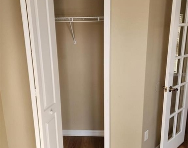 15924 Fishhawk Creek Lane - Photo Thumbnail 13