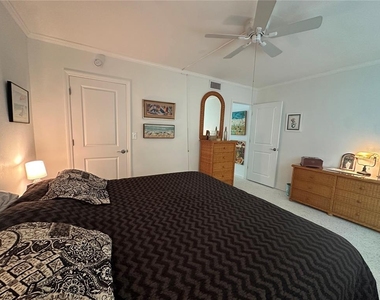 6161 Gulf Winds Drive - Photo Thumbnail 16