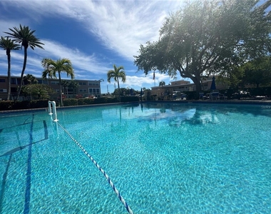 6161 Gulf Winds Drive - Photo Thumbnail 45