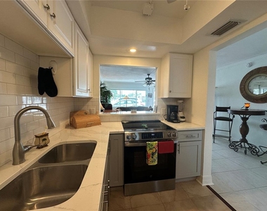 6161 Gulf Winds Drive - Photo Thumbnail 43