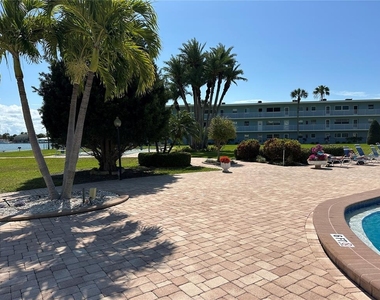 6161 Gulf Winds Drive - Photo Thumbnail 48