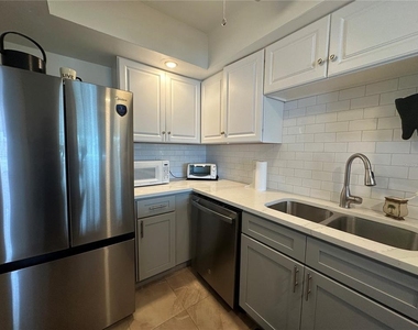 6161 Gulf Winds Drive - Photo Thumbnail 34