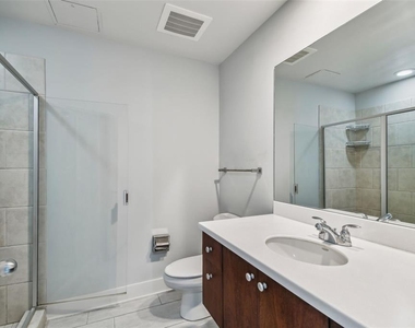 1208 E Kennedy Boulevard - Photo Thumbnail 25
