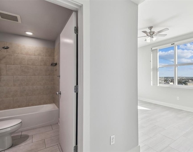 1208 E Kennedy Boulevard - Photo Thumbnail 27