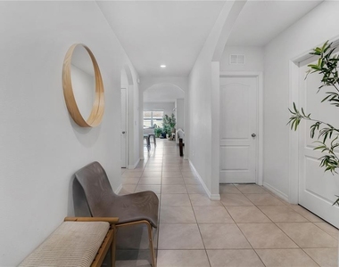 9009 Pinales Way - Photo Thumbnail 3