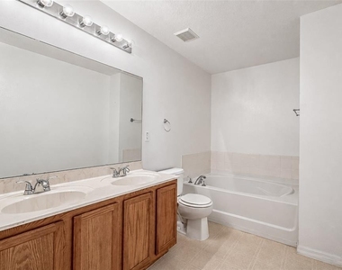 1503 Blue Horizon Drive - Photo Thumbnail 15