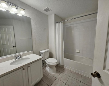 5166 Hawkstone Drive - Photo Thumbnail 12