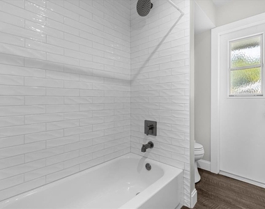 8756 Granada Boulevard - Photo Thumbnail 17