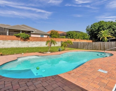 8756 Granada Boulevard - Photo Thumbnail 24