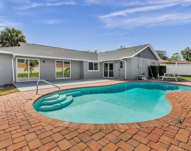 8756 Granada Boulevard - Photo Thumbnail 25