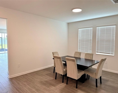 2970 Armstrong Avenue - Photo Thumbnail 8