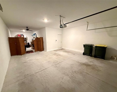 2970 Armstrong Avenue - Photo Thumbnail 46