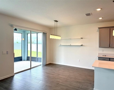 2970 Armstrong Avenue - Photo Thumbnail 14