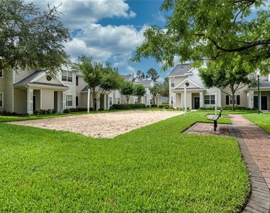 303 Southern Pecan Circle - Photo Thumbnail 7