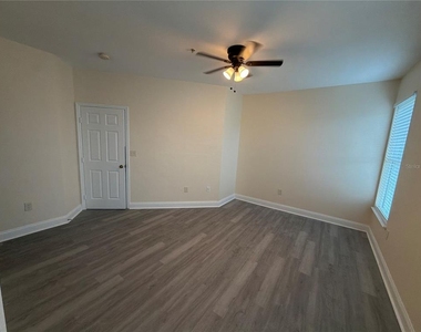 8815 Dunes Court - Photo Thumbnail 16