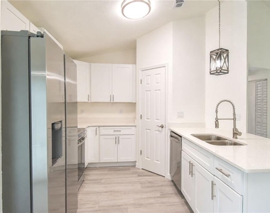 510 Sw 15 Avenue - Photo Thumbnail 10