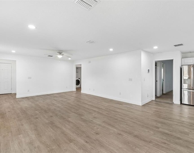 5101 Lanette Street - Photo Thumbnail 3