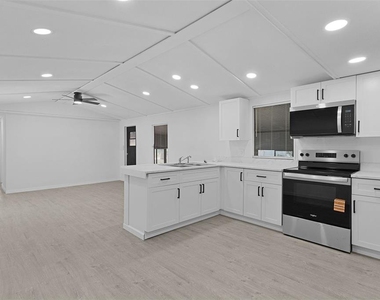 33514 Luana Court - Photo Thumbnail 12