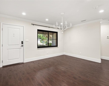 648 Fitzwalter Drive - Photo Thumbnail 12