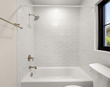 648 Fitzwalter Drive - Photo Thumbnail 13