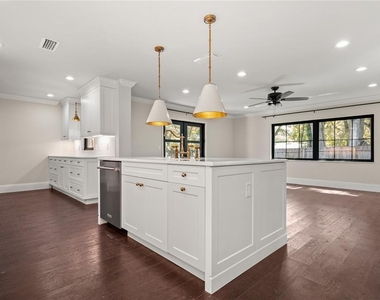 648 Fitzwalter Drive - Photo Thumbnail 5