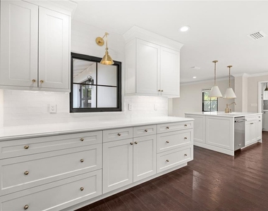 648 Fitzwalter Drive - Photo Thumbnail 19