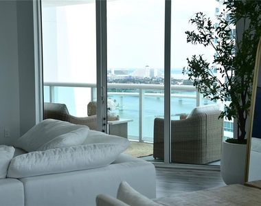 241 Riverside Drive - Photo Thumbnail 9
