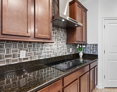 4401 Conchfish Lane - Photo Thumbnail 9