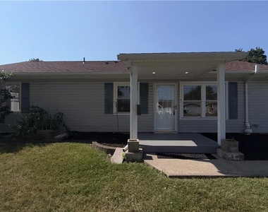 49 Seyfried Avenue - Photo Thumbnail 24