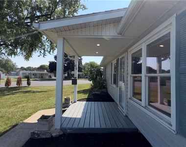 49 Seyfried Avenue - Photo Thumbnail 31