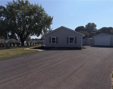 49 Seyfried Avenue - Photo Thumbnail 26