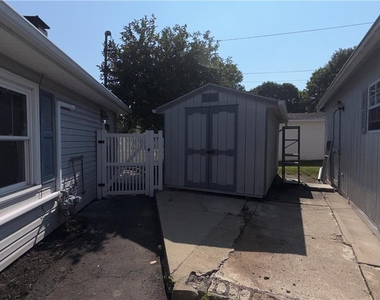 49 Seyfried Avenue - Photo Thumbnail 25