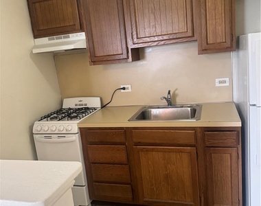 215 W Broad Street - Photo Thumbnail 6