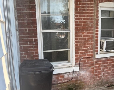 929 Gordon Street - Photo Thumbnail 11