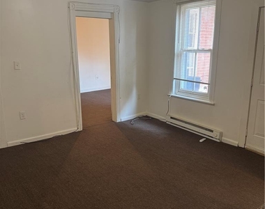 929 Gordon Street - Photo Thumbnail 7
