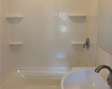 214 Saint Cloud Street - Photo Thumbnail 5