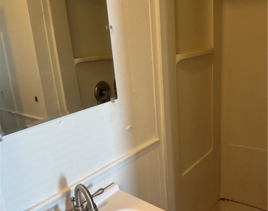 702 Wyandotte Street - Photo Thumbnail 10