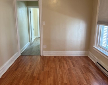 814 Washington Street - Photo Thumbnail 8