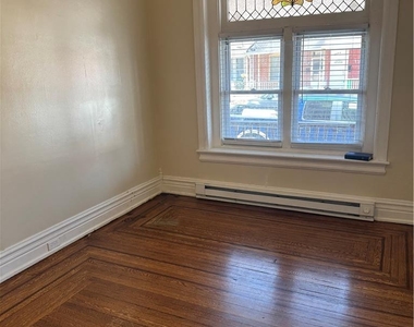 814 Washington Street - Photo Thumbnail 3