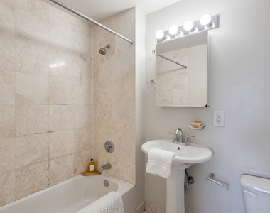 323 West 96th Street - Photo Thumbnail 4
